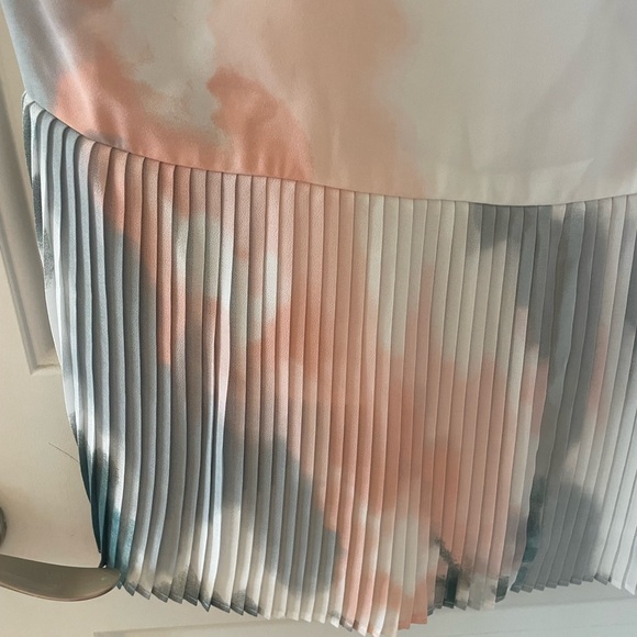 Nine West classy, formal tank with adjustable straps. Size xL, NWT - Picture 2 of 10